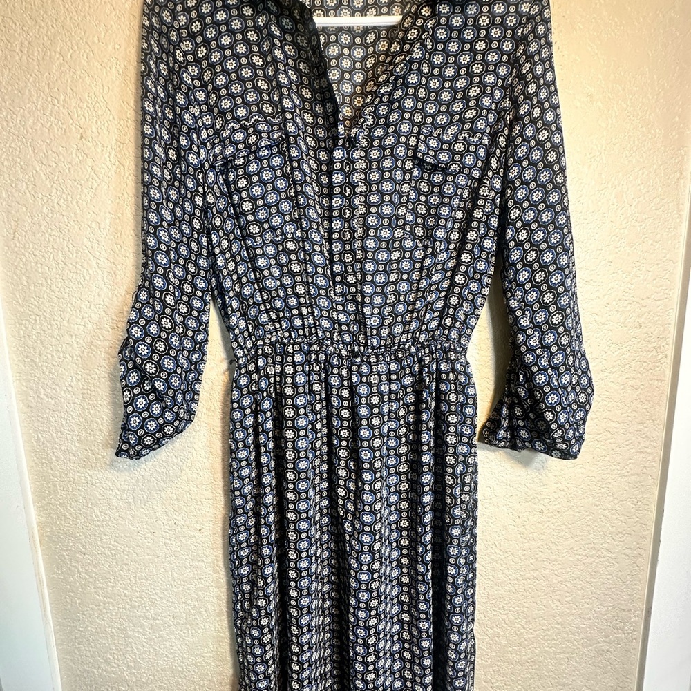 Max Studio Navy and White Geometric Long Sleeve Dress
